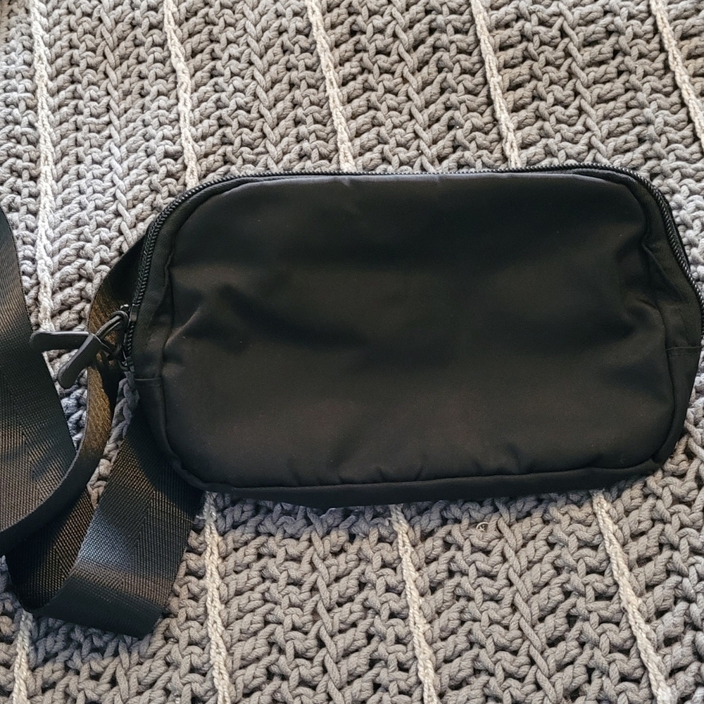 Black Crossbody Belt Sling Bag Fanny Pack